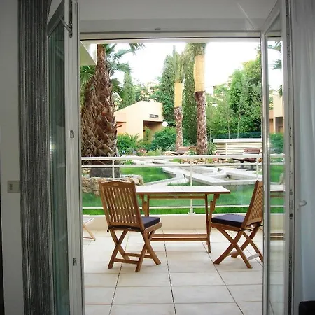 Appartement Sleeps 2 Air Con Wifi Cannes